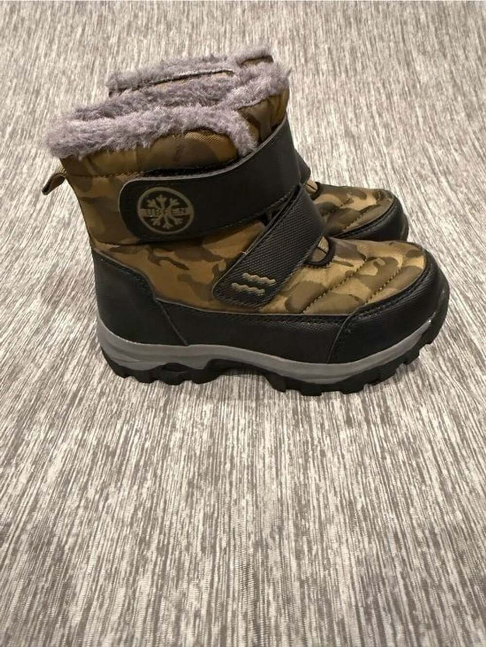 Kids Camouflage Winter Snow Boots with Faux Fur Cuff